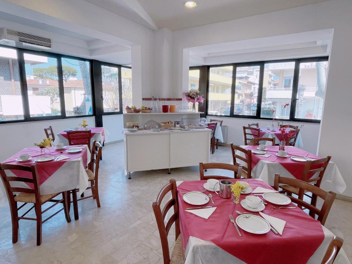 Hotel Abay Rimini Eksteriør billede