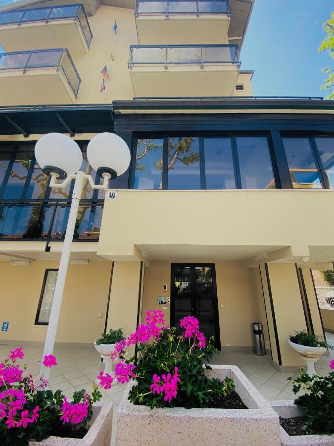Hotel Abay Rimini Eksteriør billede
